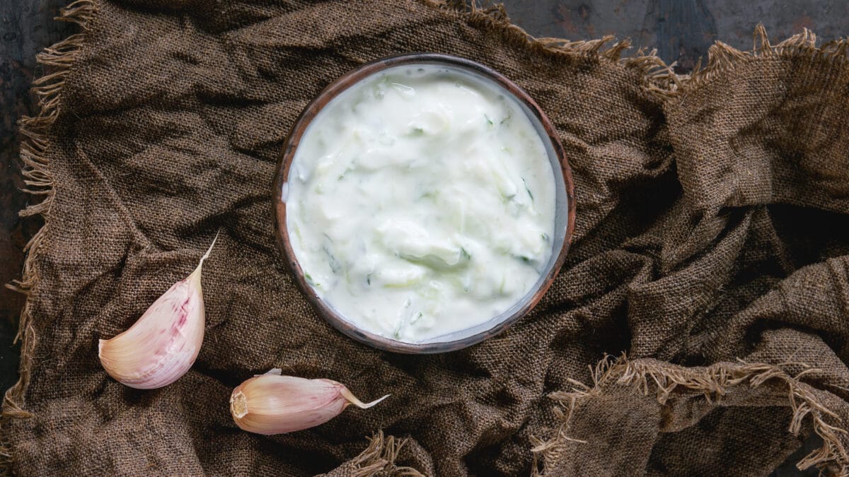 Tzatziki af græsk yoghurt 10%