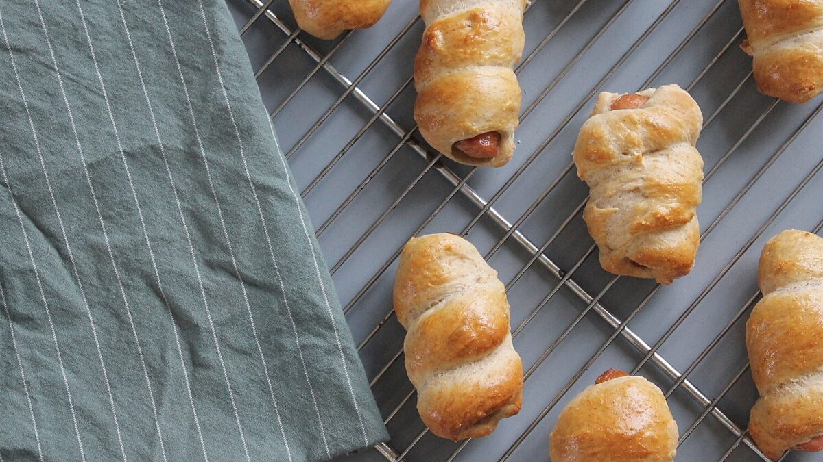 Keto pølsehorn