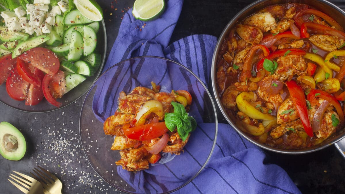 Farverig low carb kalkun med peberfrugter